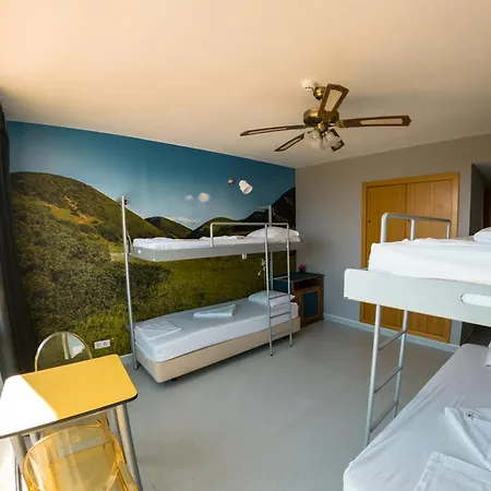 Hostel Hi Arrifana Destination