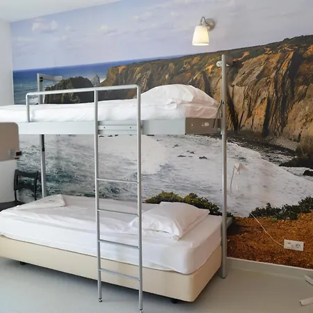 Hostel Hi Arrifana Destination