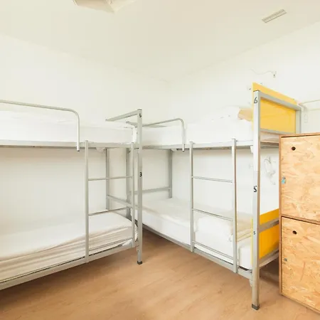 Hi Arrifana Destination Hostel *