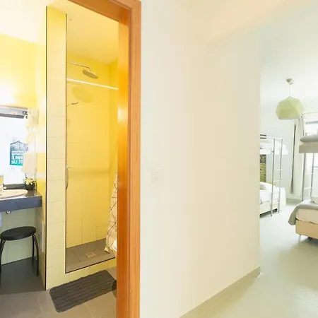 Hi Arrifana Destination Hostel *