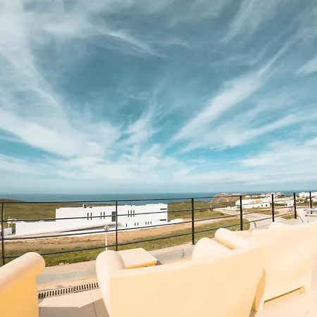 Hi Arrifana Destination