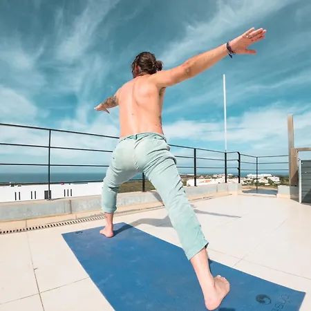 Hi Arrifana Destination Hostel *