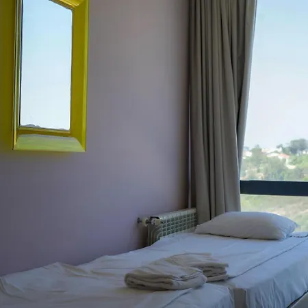 Hi Arrifana Destination Hostel