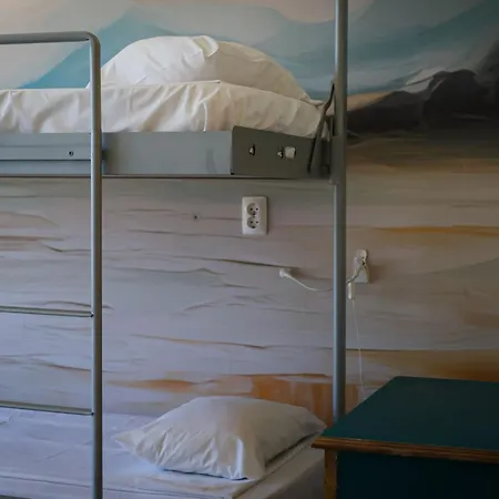 Hi Arrifana Destination Hostel *