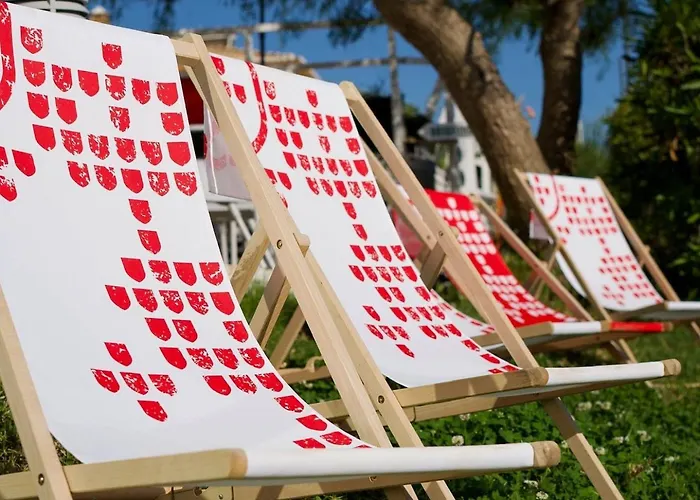 Hi Arrifana Destination Ostello *