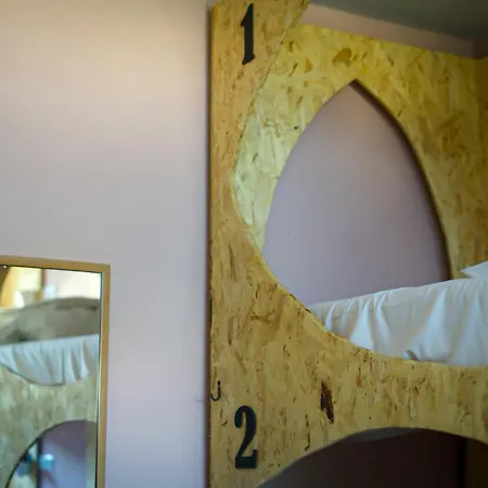 Hi Arrifana Destination *